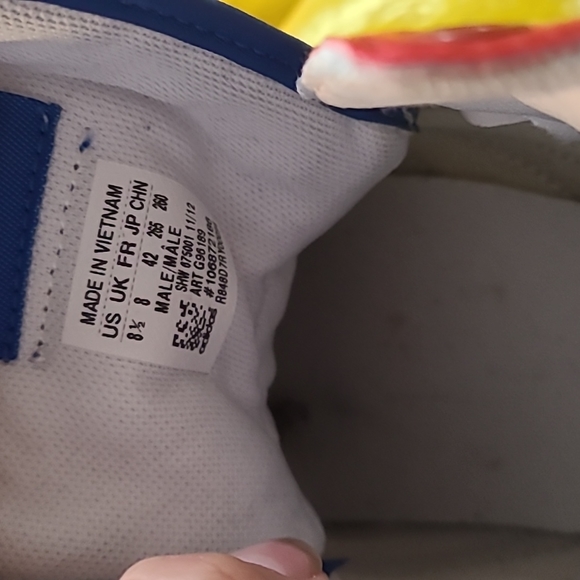 Adidas - Picture 6 of 8